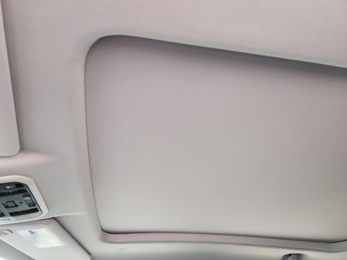 Used 2024 Toyota Tundra Limited image 23