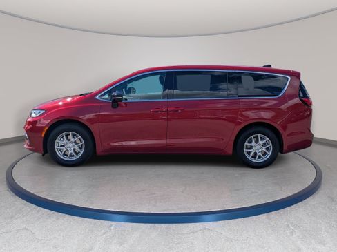 New 2026 Chrysler Pacifica Select FWD image 8