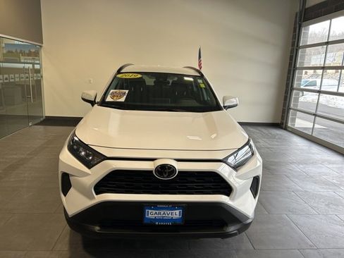 Used 2019 Toyota RAV4 LE image 16