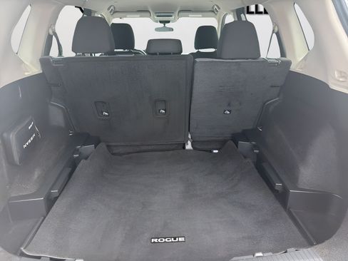 Used 2023 Nissan Rogue SV FWD image 12