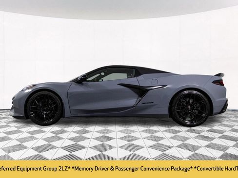 Used 2024 Chevrolet Corvette Z06 image 9
