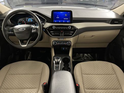 Used 2020 Ford Escape SE image 22