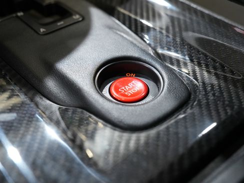 Used 2013 Nissan GT-R Premium image 42