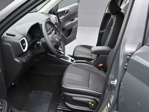 New 2026 Hyundai Venue SEL FWD image 16