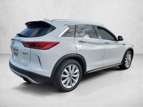 Used 2019 INFINITI QX50 Essential FWD image 5