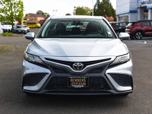 Used 2024 Toyota Camry SE FWD image 7