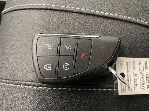 New 2026 Chevrolet Traverse LT w/ Driver Confidence Package image 19