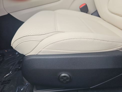 New 2026 Mercedes-Benz GLC 300 4MATIC image 29