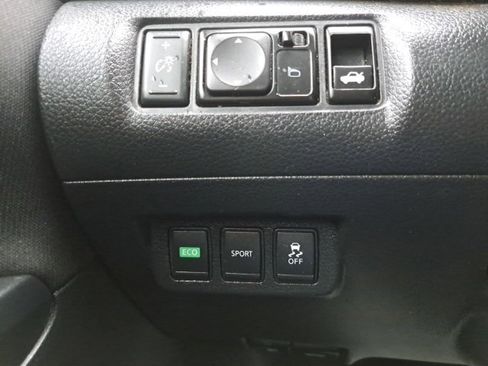 Used 2015 Nissan Sentra SV image 24