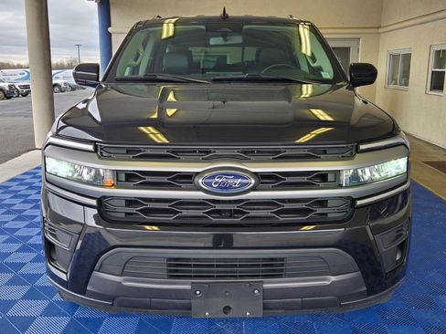 Used 2024 Ford Expedition XLT image 2