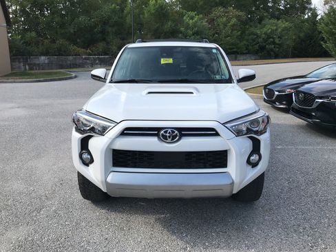Used 2020 Toyota 4Runner TRD Off-Road image 3