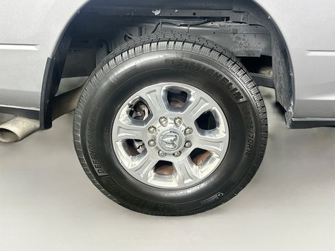 Used 2019 RAM 2500 Big Horn RWD image 11