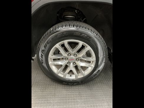 Used 2020 GMC Sierra 1500 SLT w/ SLT Premium Plus Package AWD/4WD image 39