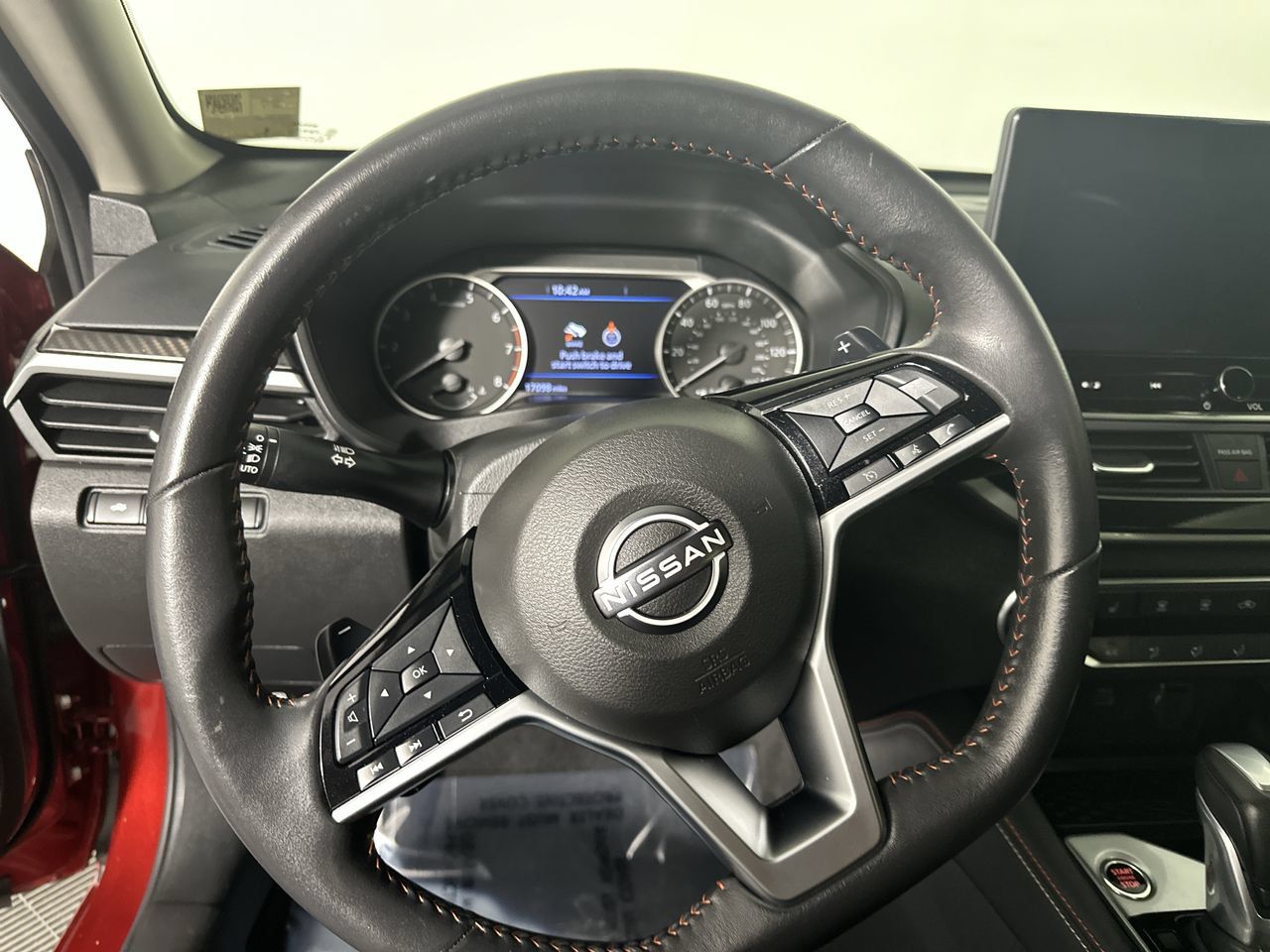 Used 2024 Nissan Altima 2.5 SR w/ SR Premium Package FWD image 4