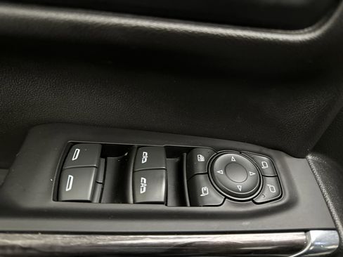 Used 2022 Chevrolet Silverado 1500 LTZ w/ LTZ Premium Package image 22