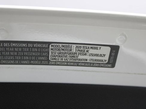 Used 2020 Tesla Model Y Long Range image 40