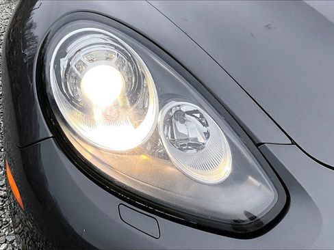 Used 2014 Porsche Panamera 2 image 26