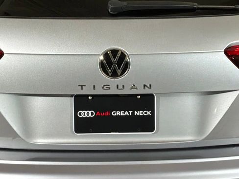 Used 2022 Volkswagen Tiguan SE AWD/4WD image 27