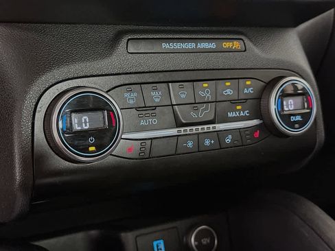 Used 2020 Ford Escape Titanium AWD/4WD image 18