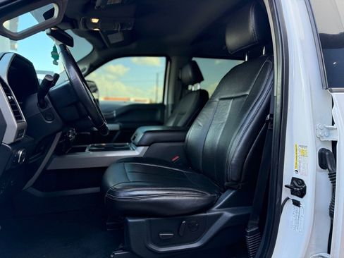 Used 2021 Ford F350 Lariat image 13