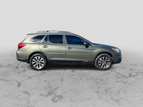 Used 2017 Subaru Outback 3.6R Limited image 9