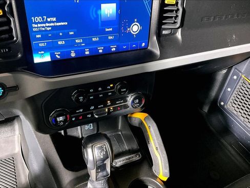 Used 2023 Ford Bronco Badlands AWD/4WD image 24