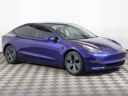 Used 2023 Tesla Model 3 Standard Range image 55