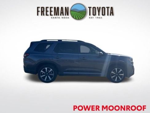 Used 2023 Honda Pilot Elite image 3