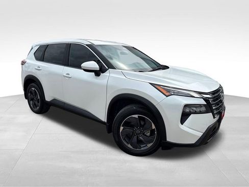 Certified 2024 Nissan Rogue SV FWD image 1