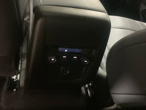 Used 2024 Buick Enclave Essence w/ Experience Buick Package image 19