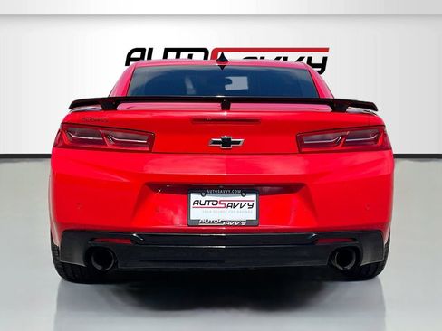 Used 2018 Chevrolet Camaro SS RWD image 6