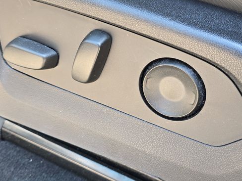 Used 2024 Chevrolet Colorado ZR2 w/ ZR2 Bison Edition image 12