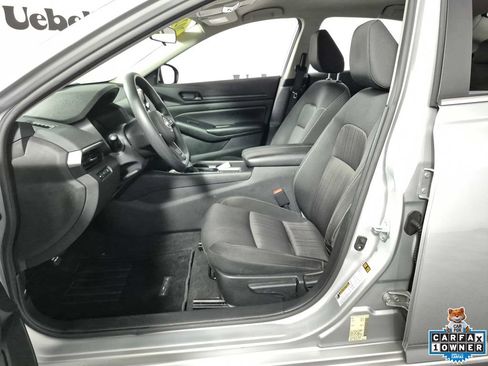 Used 2023 Nissan Altima 2.5 S FWD image 9