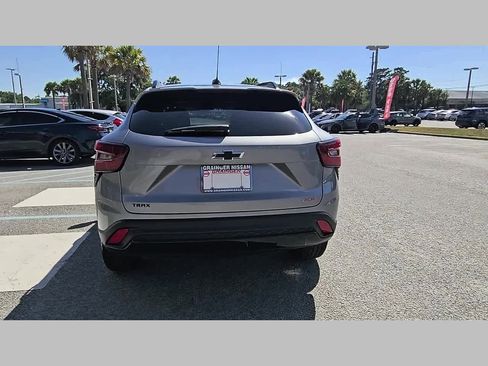 Used 2025 Chevrolet Trax RS w/ Driver Confidence Package image 30