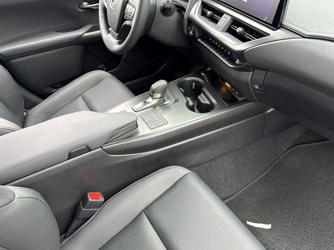New 2026 Lexus UX 300h FWD image 26