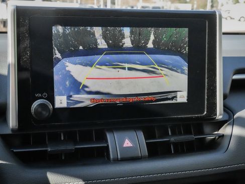 Used 2023 Toyota RAV4 LE image 24