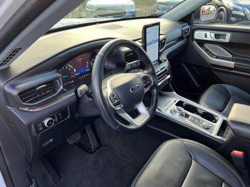 Used 2023 Ford Explorer Limited w/ Hybrid Equipment Group 310A image 11