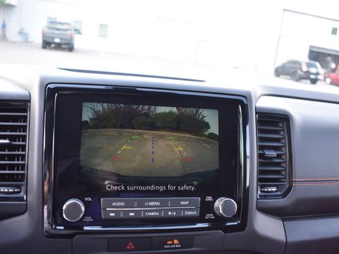 Used 2023 Nissan Frontier Pro-X w/ Technology Package image 19