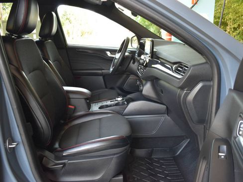 Used 2024 Ford Escape ST-Line w/ Equipment Group 301A FWD image 8