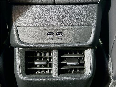 Used 2026 GMC Terrain Elevation w/ Elevation Premium Package image 23