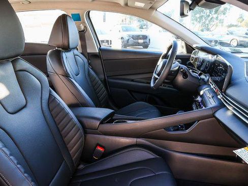 New 2026 Hyundai Elantra Limited FWD image 19