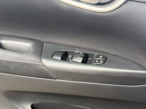 Used 2015 Nissan Sentra SV w/ Style Package FWD image 16