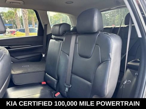 Certified 2024 Kia Telluride LX FWD image 11