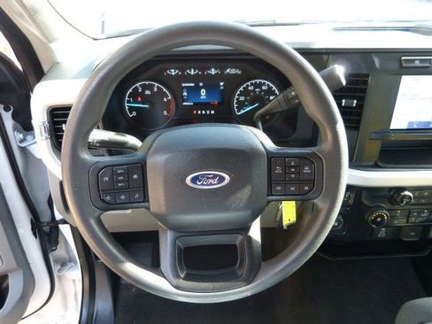 Used 2023 Ford F350 XLT image 36