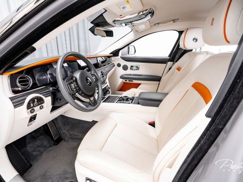 Used 2021 Rolls-Royce Ghost image 23