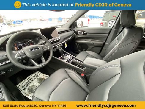 Used 2026 Jeep Compass Limited AWD/4WD image 14
