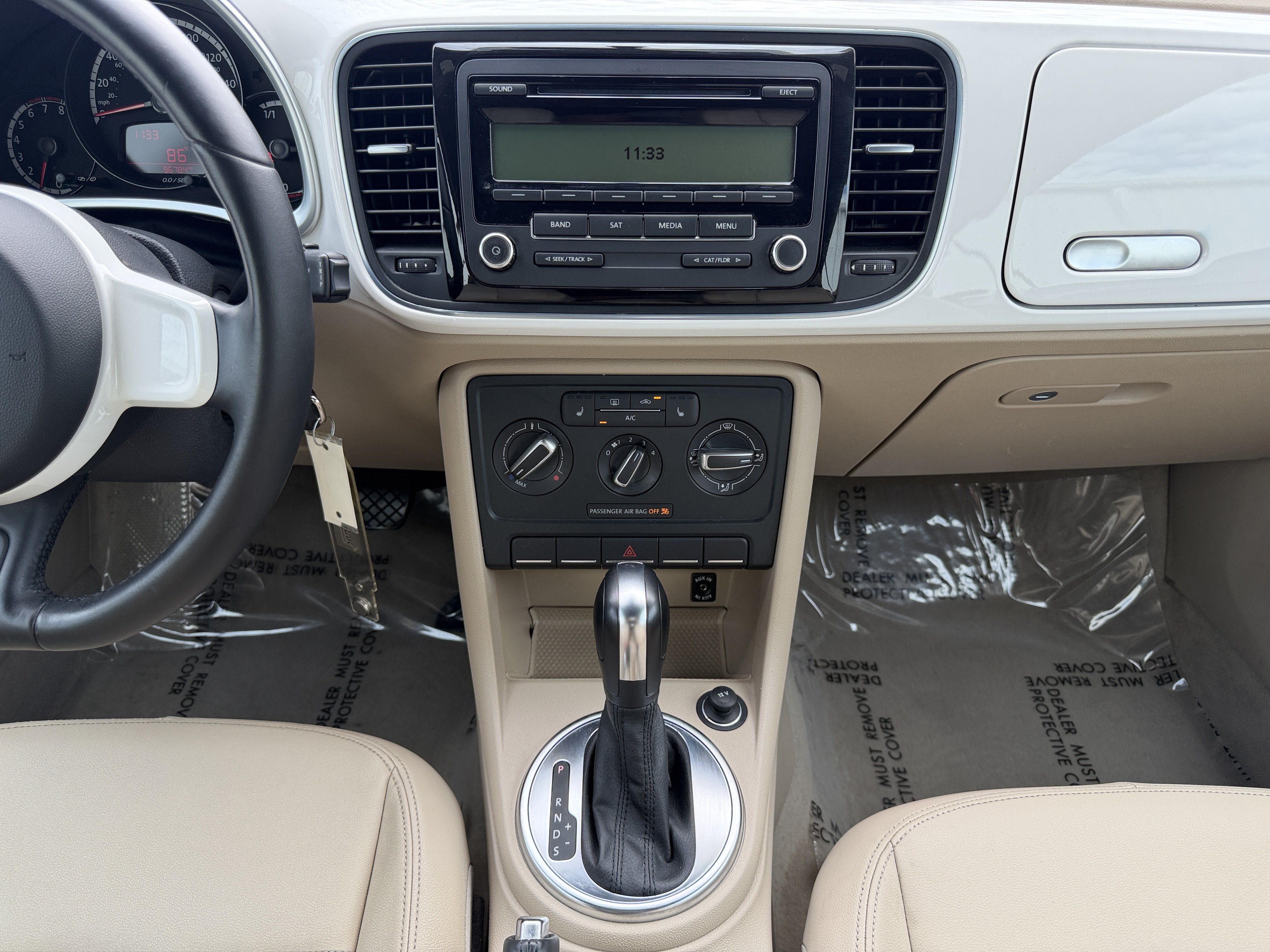 Used 2013 Volkswagen Beetle 2.5 FWD image 15