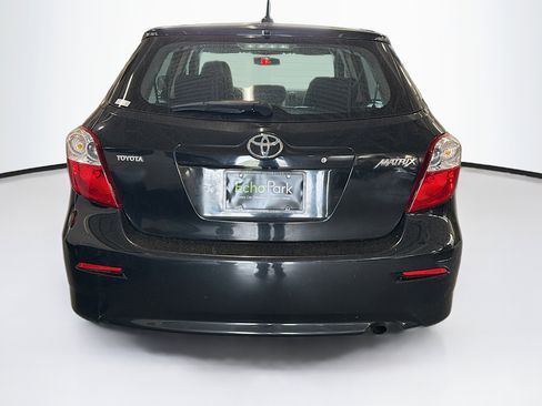 Used 2009 Toyota Matrix FWD image 7
