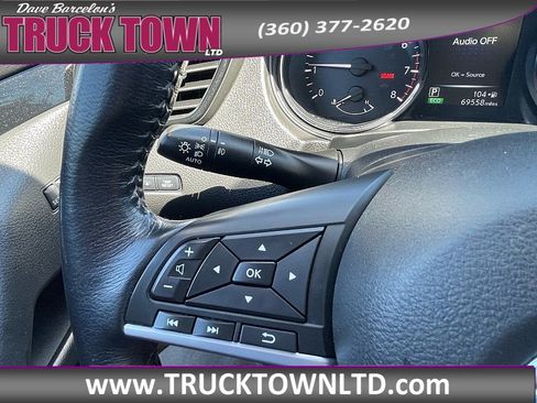 Used 2017 Nissan Rogue SL w/ SL Premium Package AWD/4WD image 18