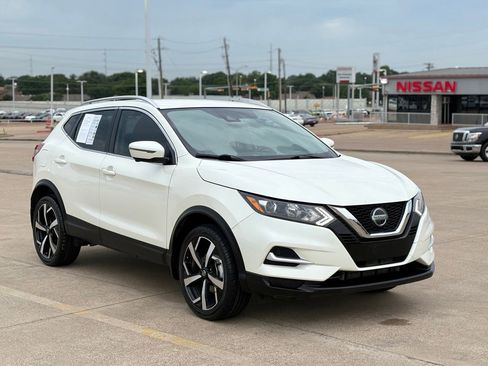 Certified 2022 Nissan Rogue Sport SL AWD/4WD image 6